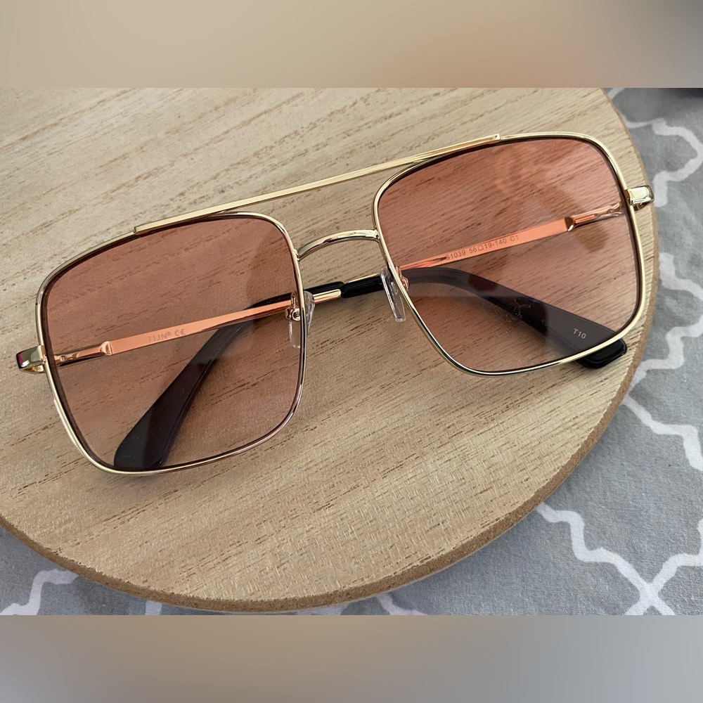 Square Aviator Glasses with Pink Lenses